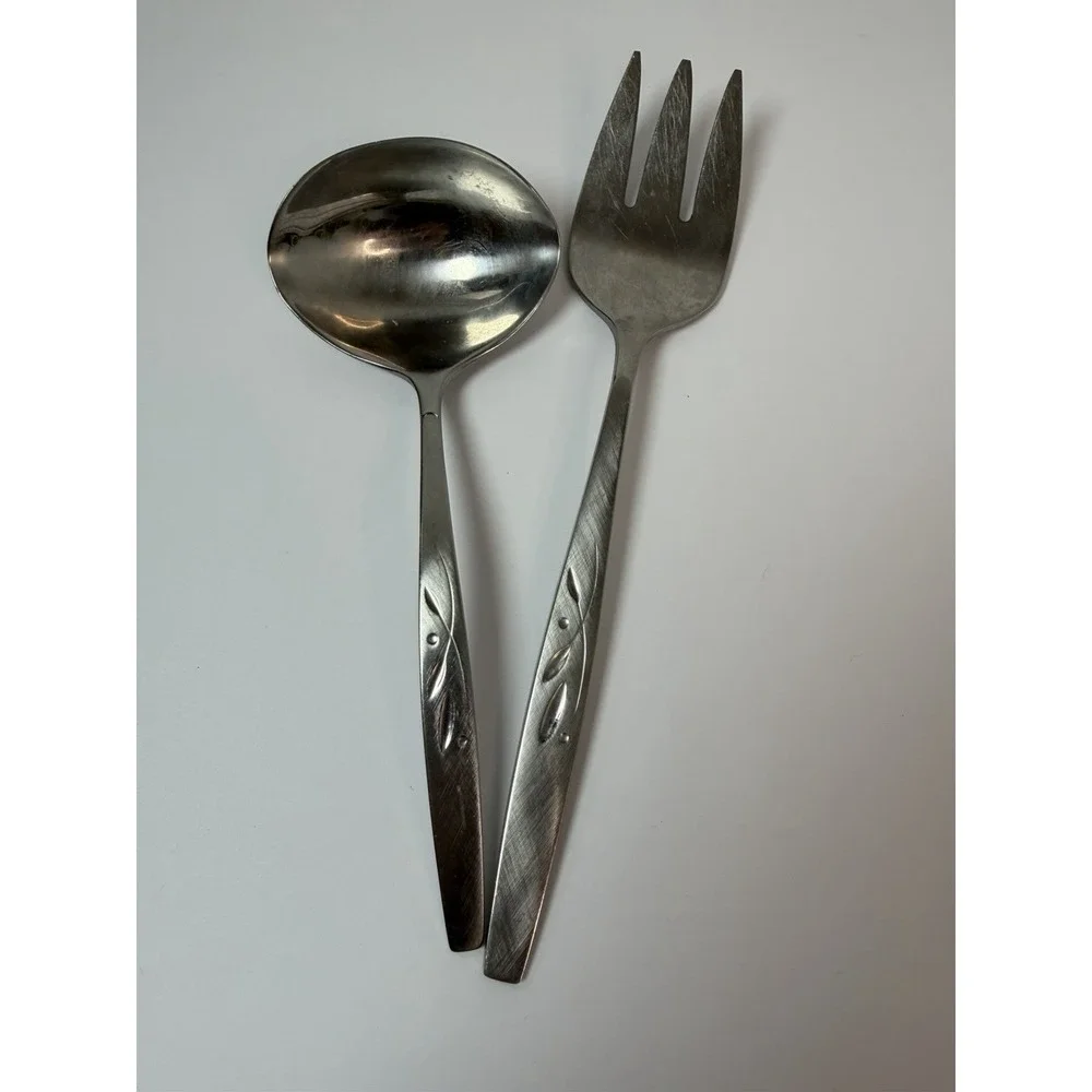 Oneida Will O Wisp Stainless Flatware Lot Of 2 Serving Meat Fork Gravy Ladle